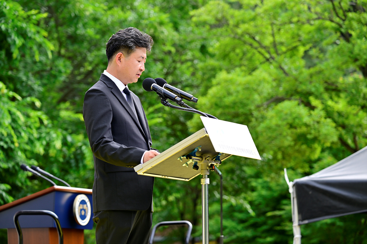 노무현 대통령 서거 17주기 추도식 사진 (12).jpg